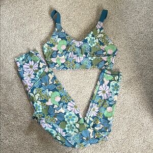 Aerie Floral Leggings and Bra Set - Blue and Green